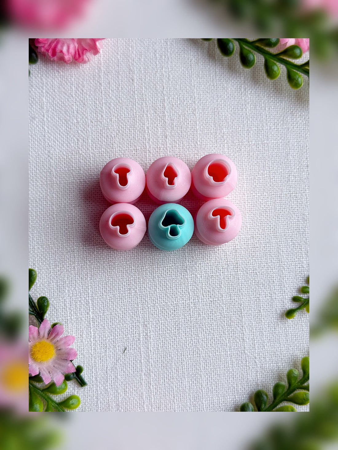 Mystic Mushrooms Mini Cutter Set