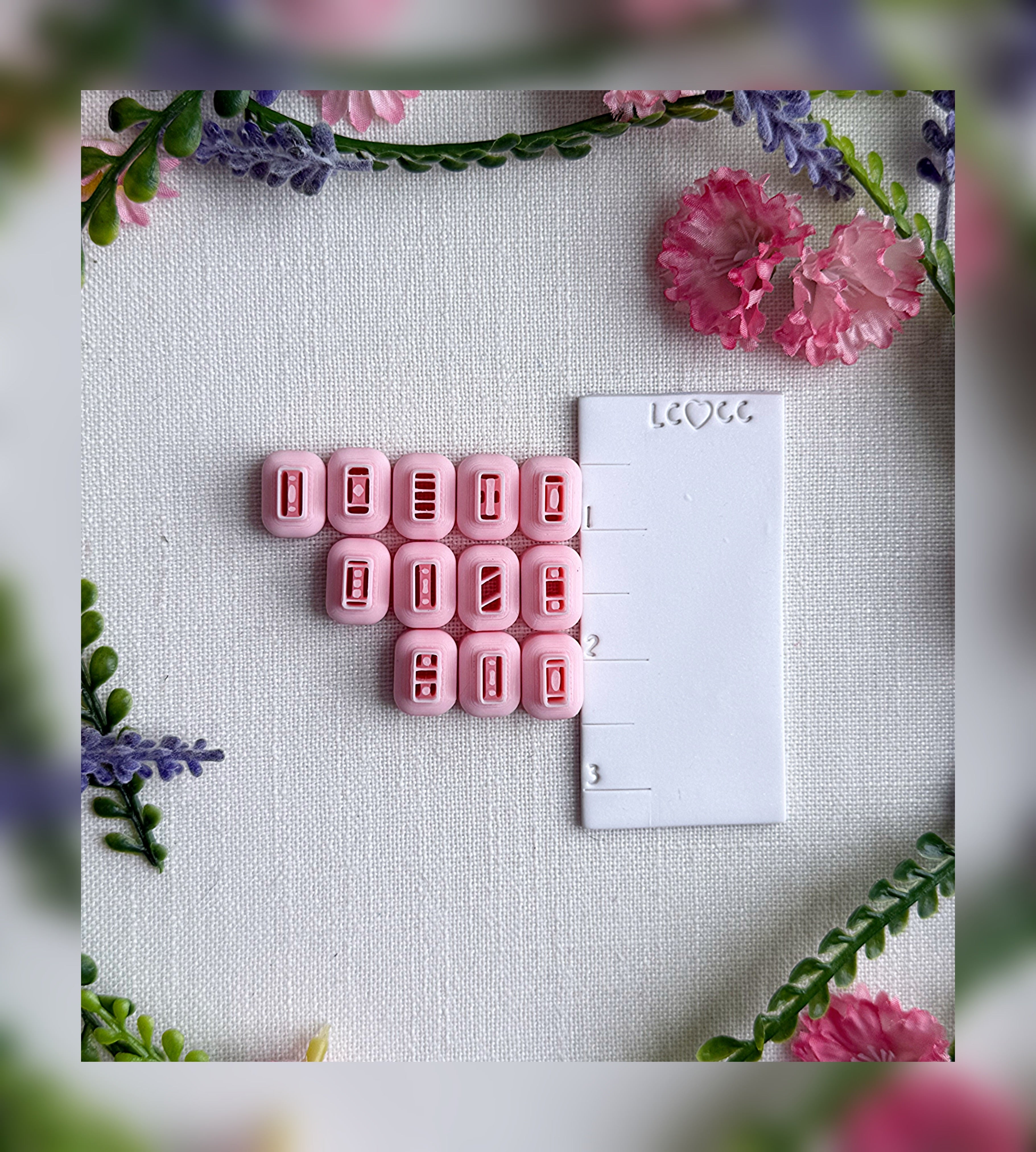 📚 Mini Books Clay Cutter Set – Polymer Clay Tool (Set of 4, 8, or 12)